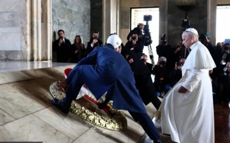 Pope Leo XIV meets Erdogan in Ankara, calls for global peace