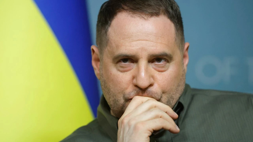 Zelensky's chief of staff Yermak resigns amid corruption probe