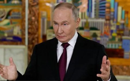 Putin threatens to cut Ukraine's Black Sea access over tanker attacks