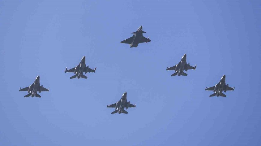 Turkey's KIZILELMA makes aviation history with air-to-air hit