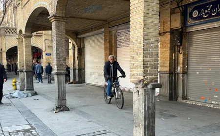 Iran’s Currency Crisis Deepens as Rial Hits Record Low
