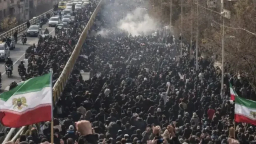 Bloomberg Analysis: Iran faces biggest revolution threat since 1979