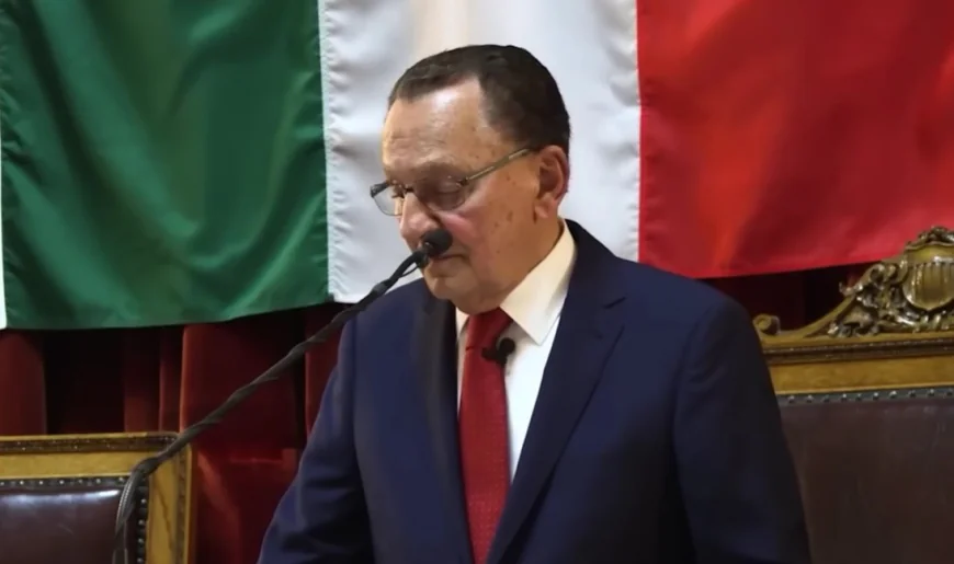 Judge Frank Caprio delivers emotional speech on humble beginnings