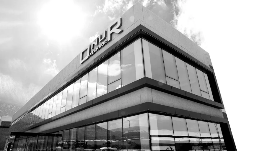 Onuras Asansor reaches 35,000 elevator doors production mark