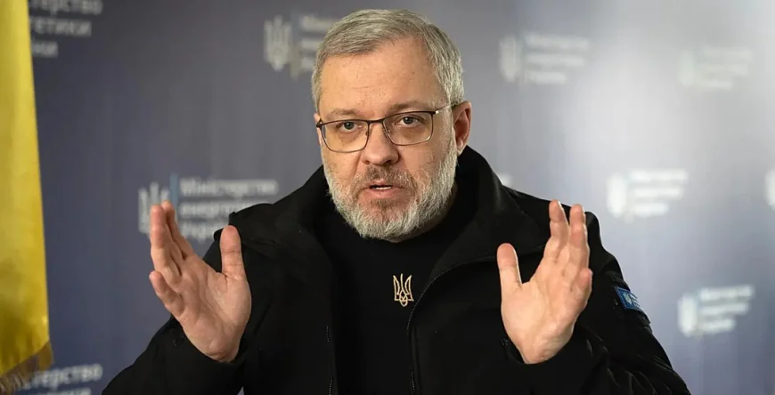 Former Ukraine energy minister accused of money laundering