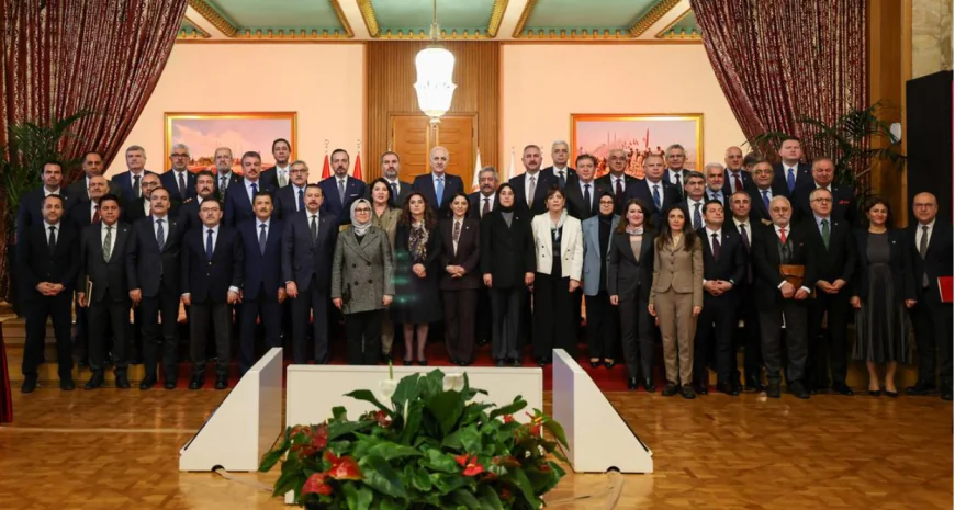 Turkish parliament adopts historic report on Kurdish issue solution