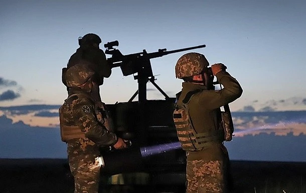 Russian ballistic strike on Odesa kills 2, wounds 2 amid air raids