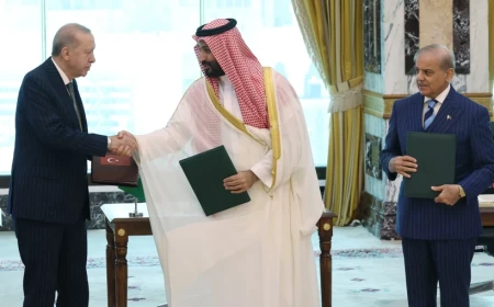 Türkiye, Saudi Arabia and Pakistan sign Mecca mutual defense pact