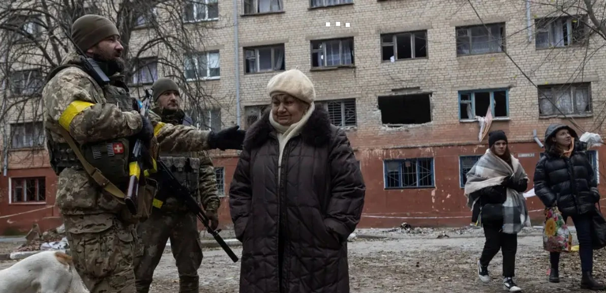 Ukraine war: occupied Oleshky faces hunger as 6,000 await evacuation
