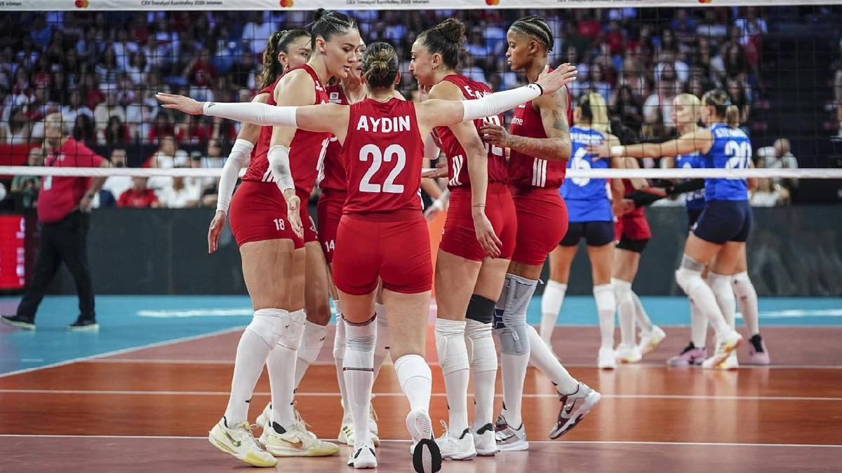 Türkiye im Viertelfinale: 3:0 gegen Aserbaidschan, nun Deutschland