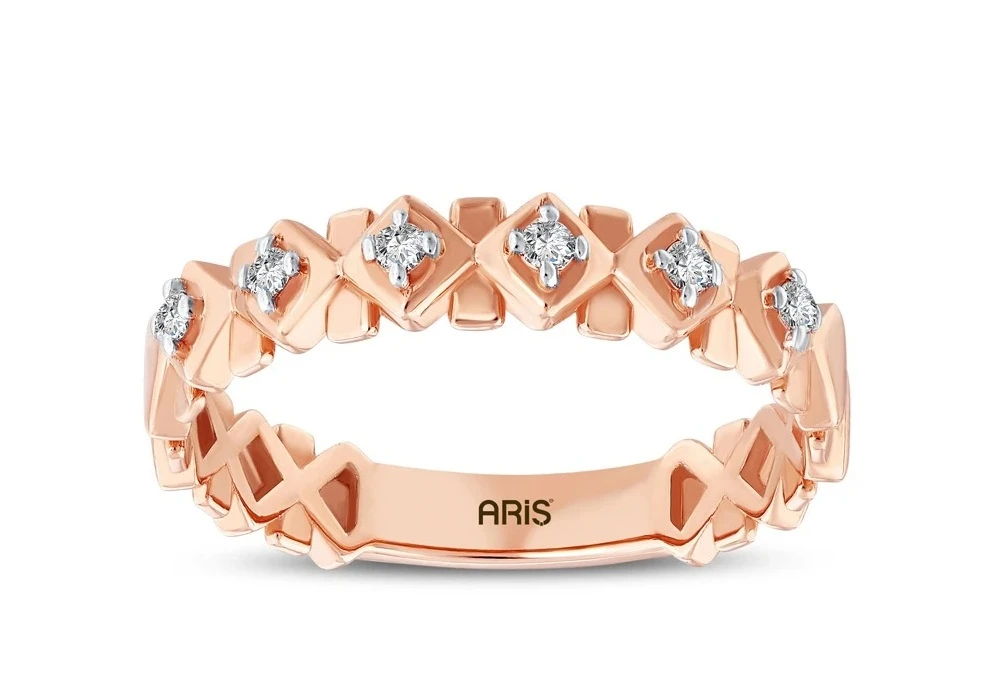 Ariş Pırlanta unveils geometric diamond rings for the 2026-2027 season