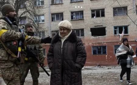 Ukraine war: occupied Oleshky faces hunger as 6,000 await evacuation