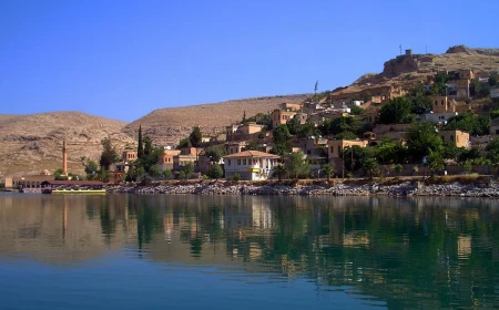 Halfeti draws visitors with sunken city, black roses and Rumkale route