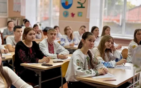 Ukraine's wartime schools: Mykolaiv trains workers for future recovery