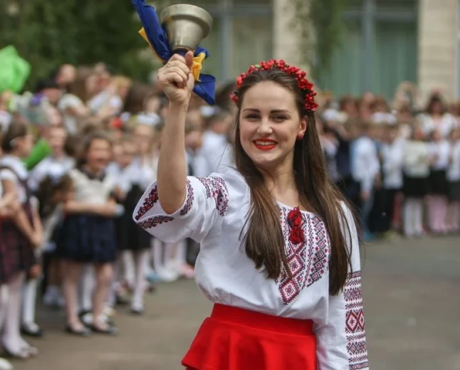 Ukraine im Krieg: Wie Mykolaiv Schulen unter Beschuss offen hält