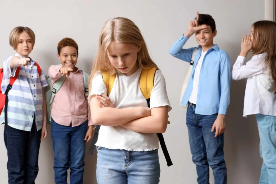 Gewaltneigung bei Kindern: Warnzeichen, die Eltern kennen sollten