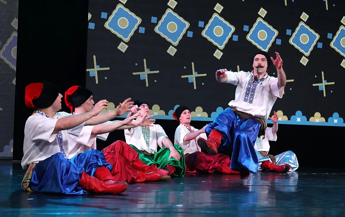 Stages stay open amid war in Ukraine: Virsky Dance Ensemble in Mykolaiv
