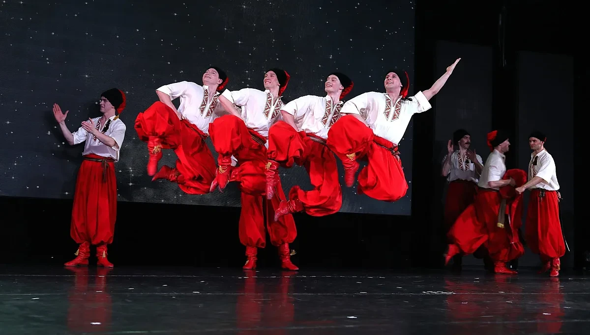Stages stay open amid war in Ukraine: Virsky Dance Ensemble in Mykolaiv