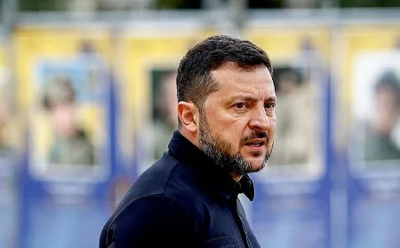 FT: Zelenskyy did not back unofficial Ukraine peace plan on Crimea